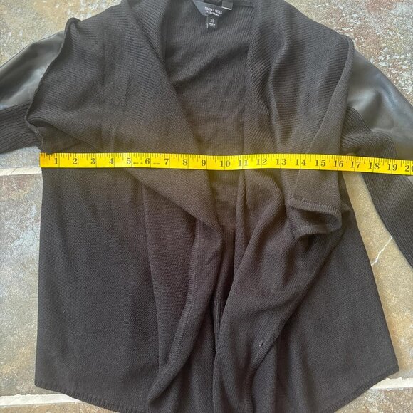 Vera Wang Cardigan Womens XS Black Faux Leather Minimalist Chic - Picture 6 of 8